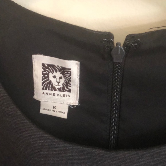 Classy and stylish rarely worn work dress - Picture 2 of 3